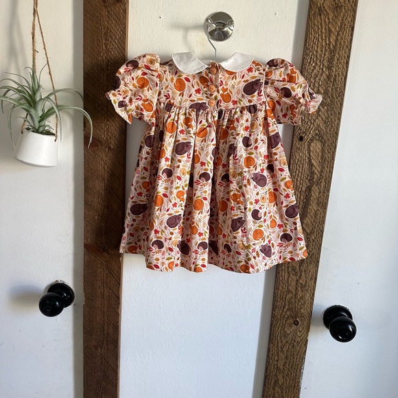 Boutique Hand Smocked Fall Leaves & Animals Handmade Baby Girl Dress 12-18 M - Picture 7 of 11